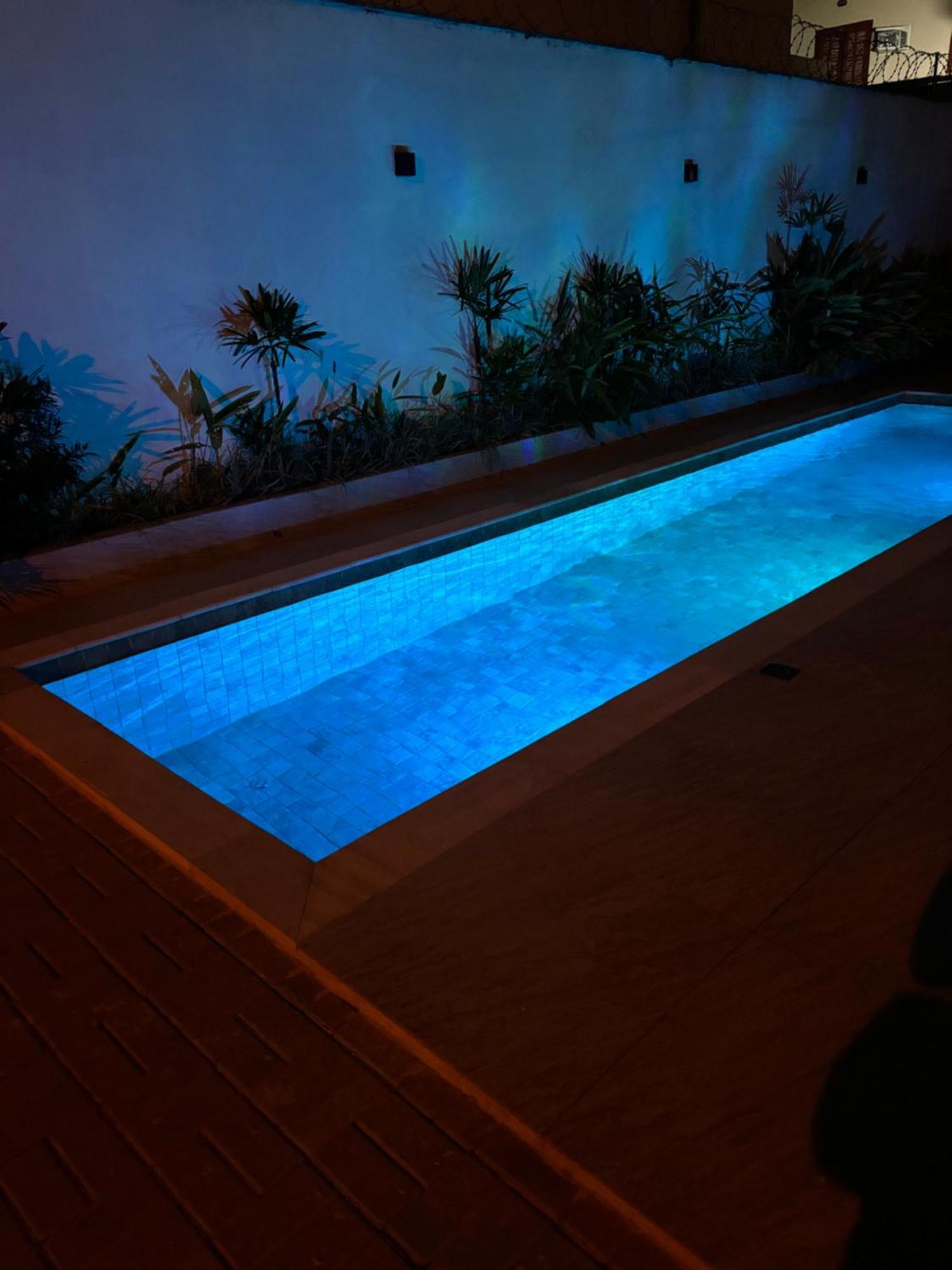 Flat Aconchegante Em Juquehy! Com Piscina! * Juquei